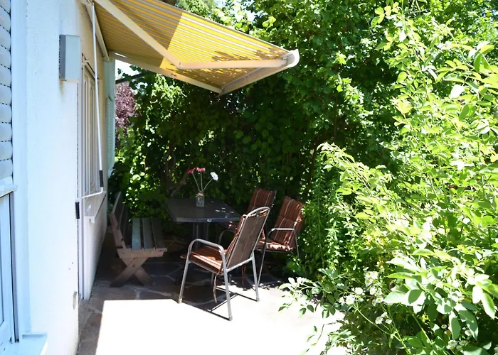 Haus Fiegle アパート *